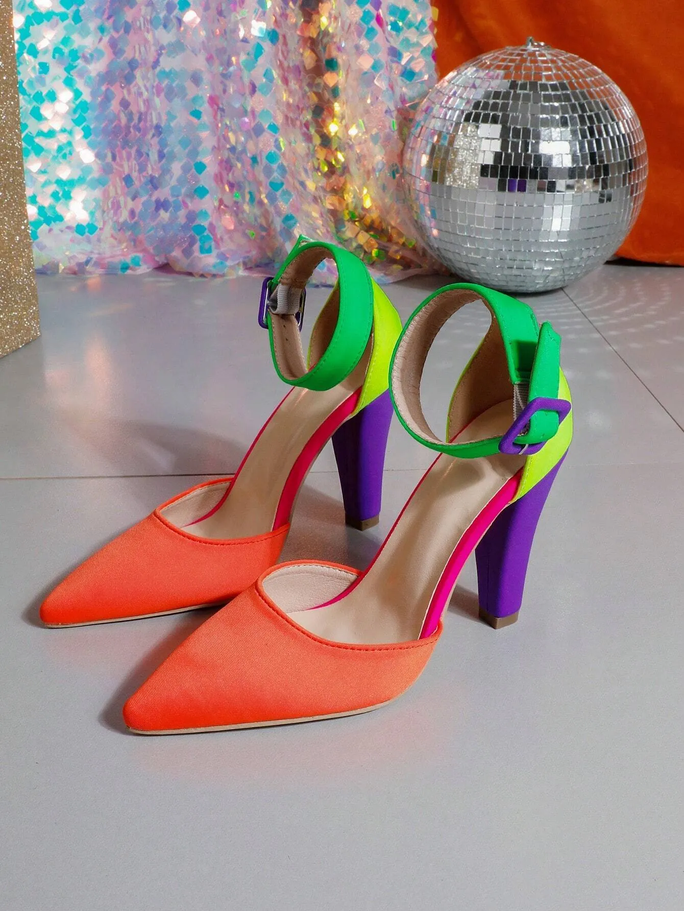 2024 Fashionable High Heel Pointed Toe Hollow Out Shallow Mouth