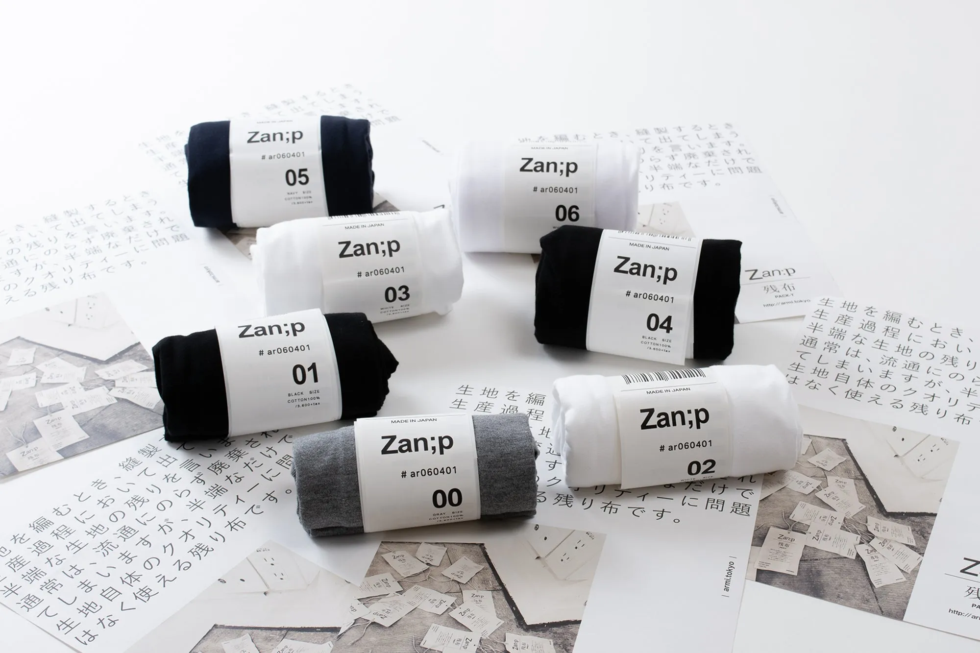 ARMI | Top | Zan;p T OVER - Black / White