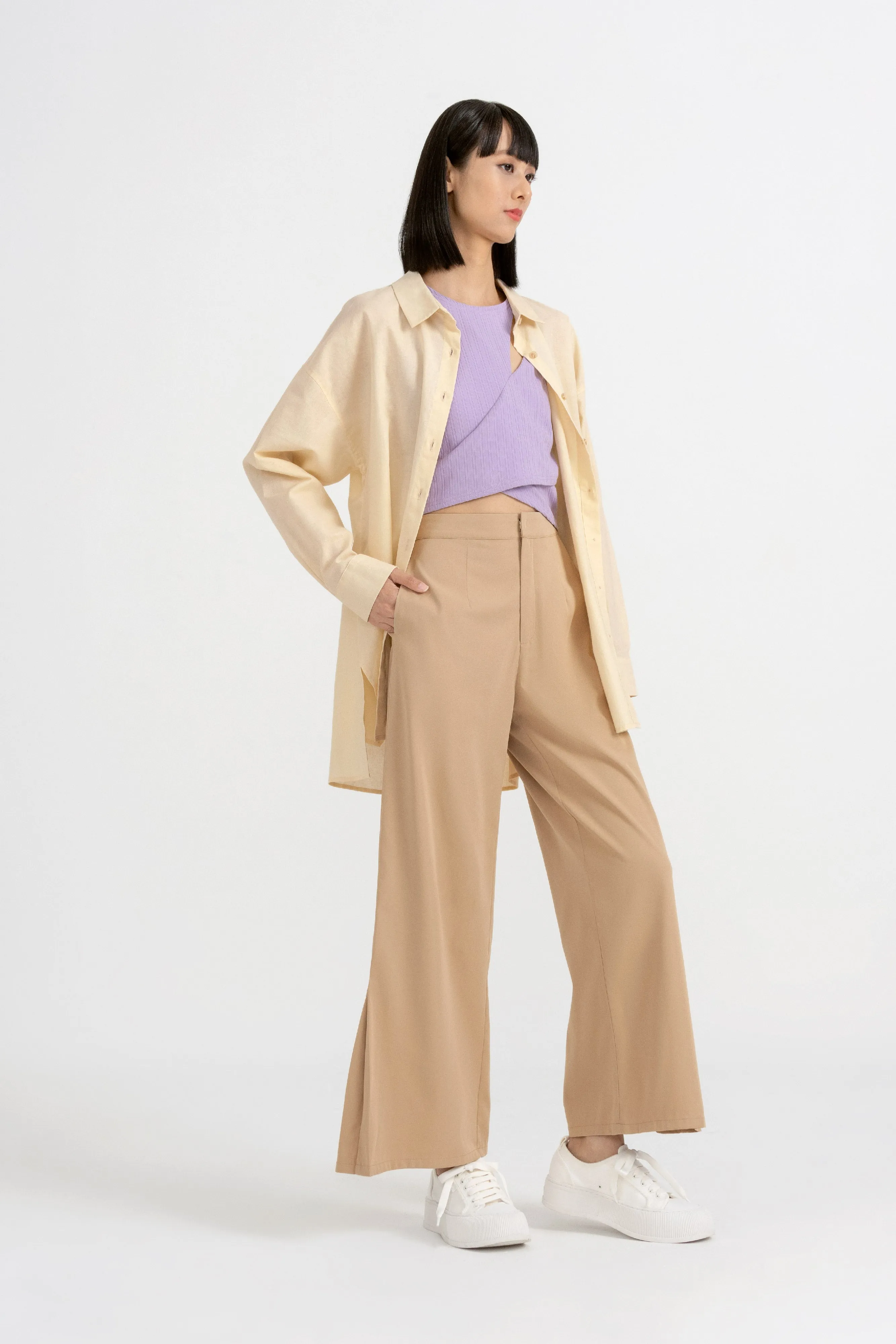 Donna Pleated-Hem Pants in Ecru Beige