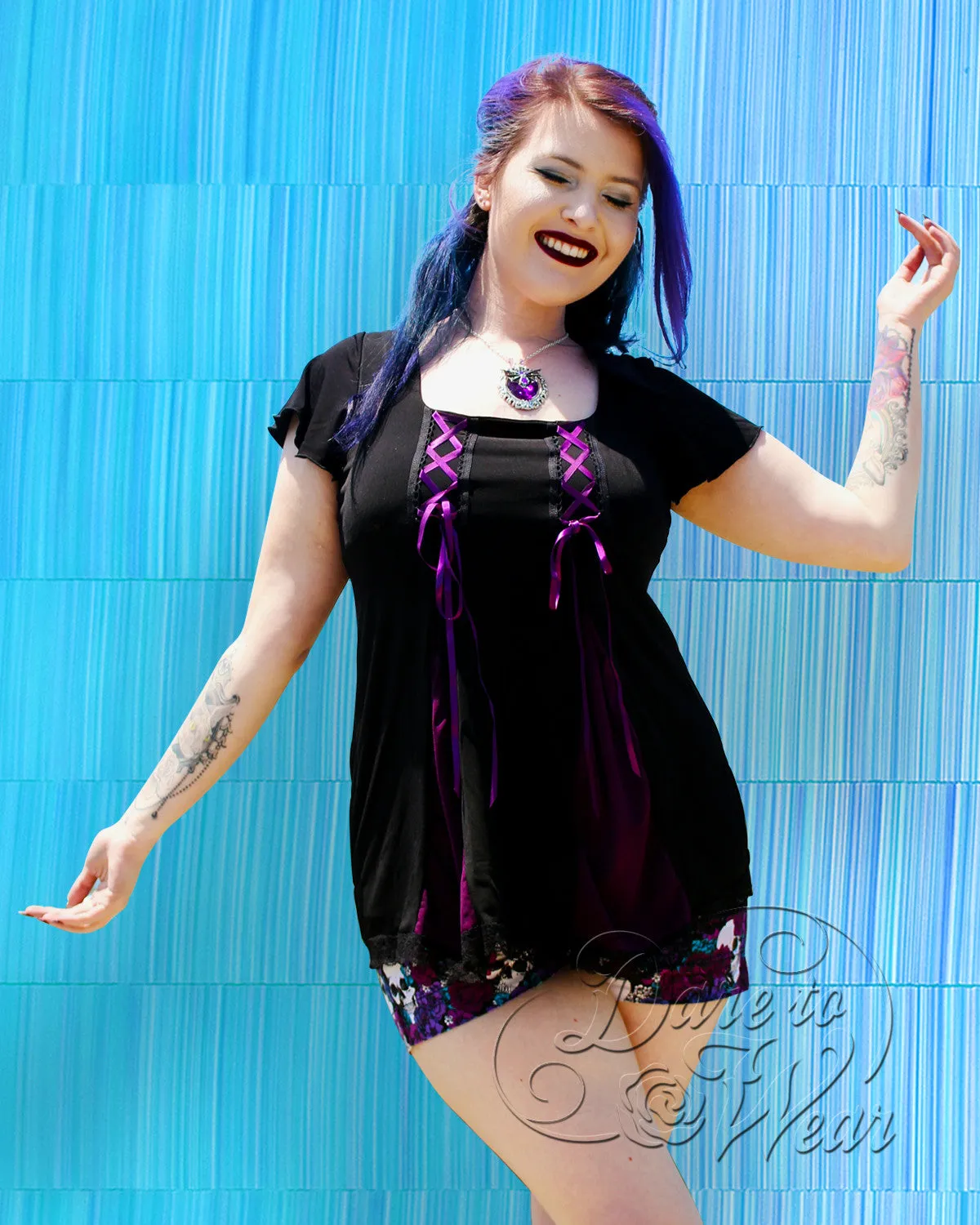 Gemini Princess S/S Top in Black/Burgundy