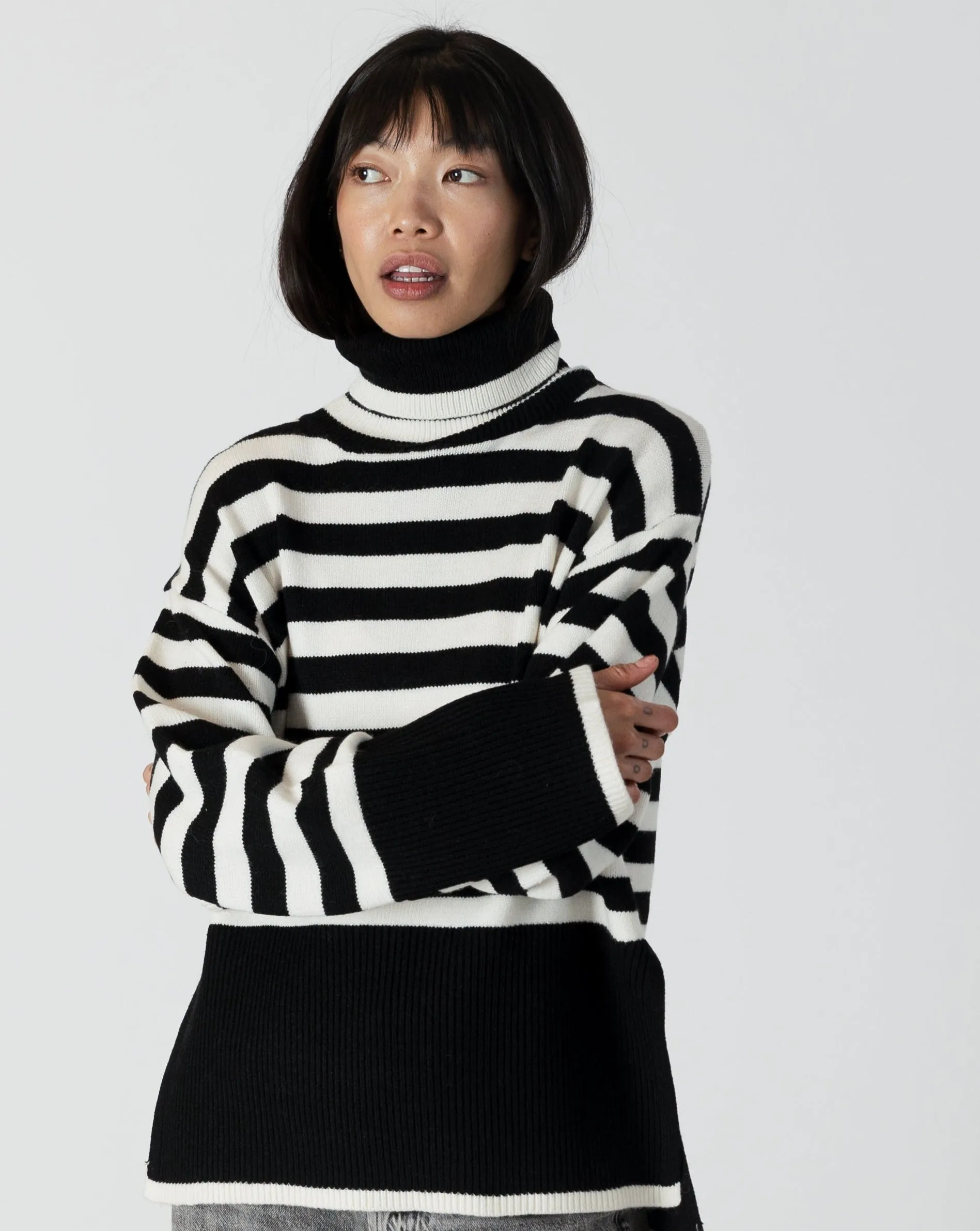 Lyla and Luxe Bronwyn Turtleneck