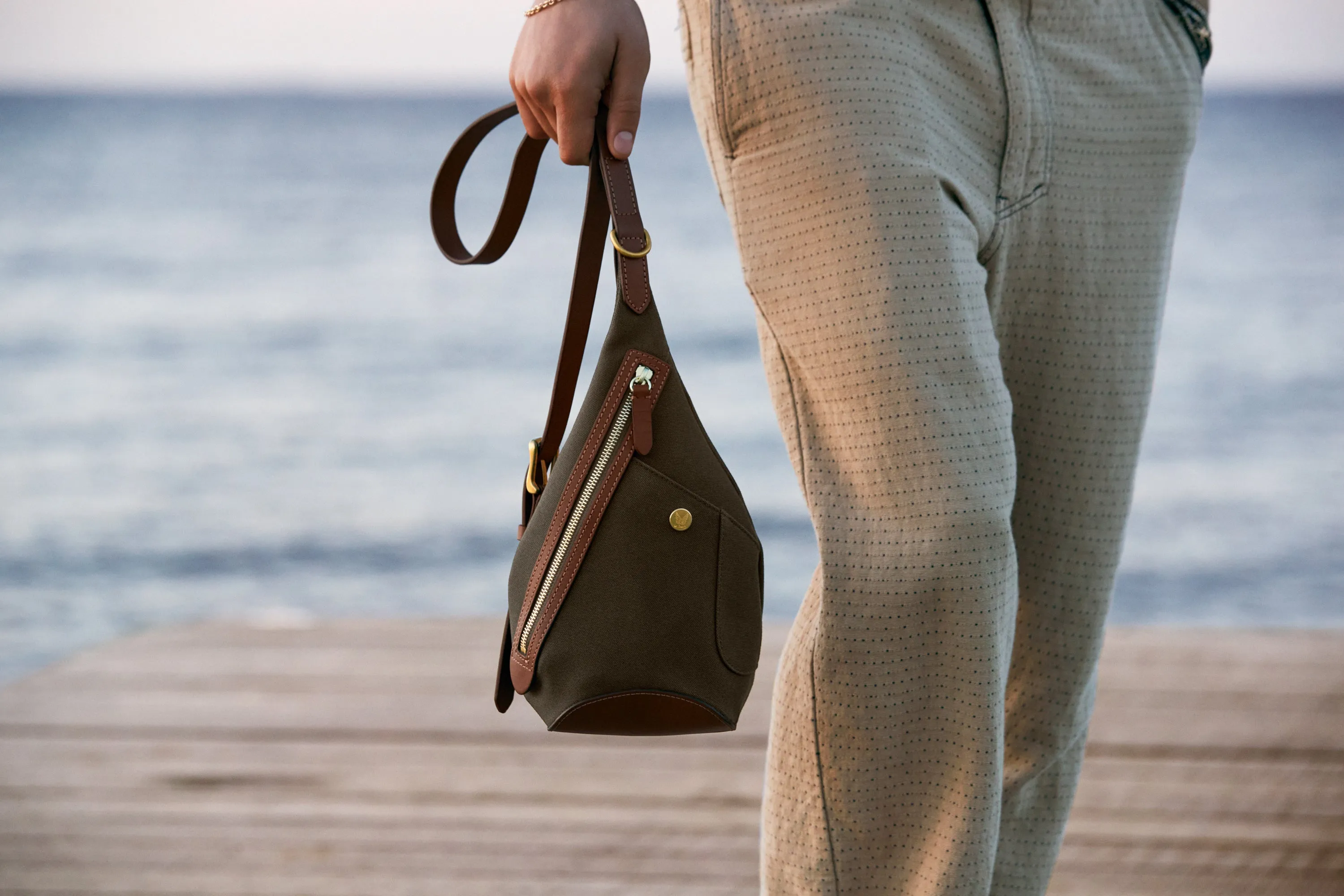 M/S Drop Bag – Into the Deep/Black