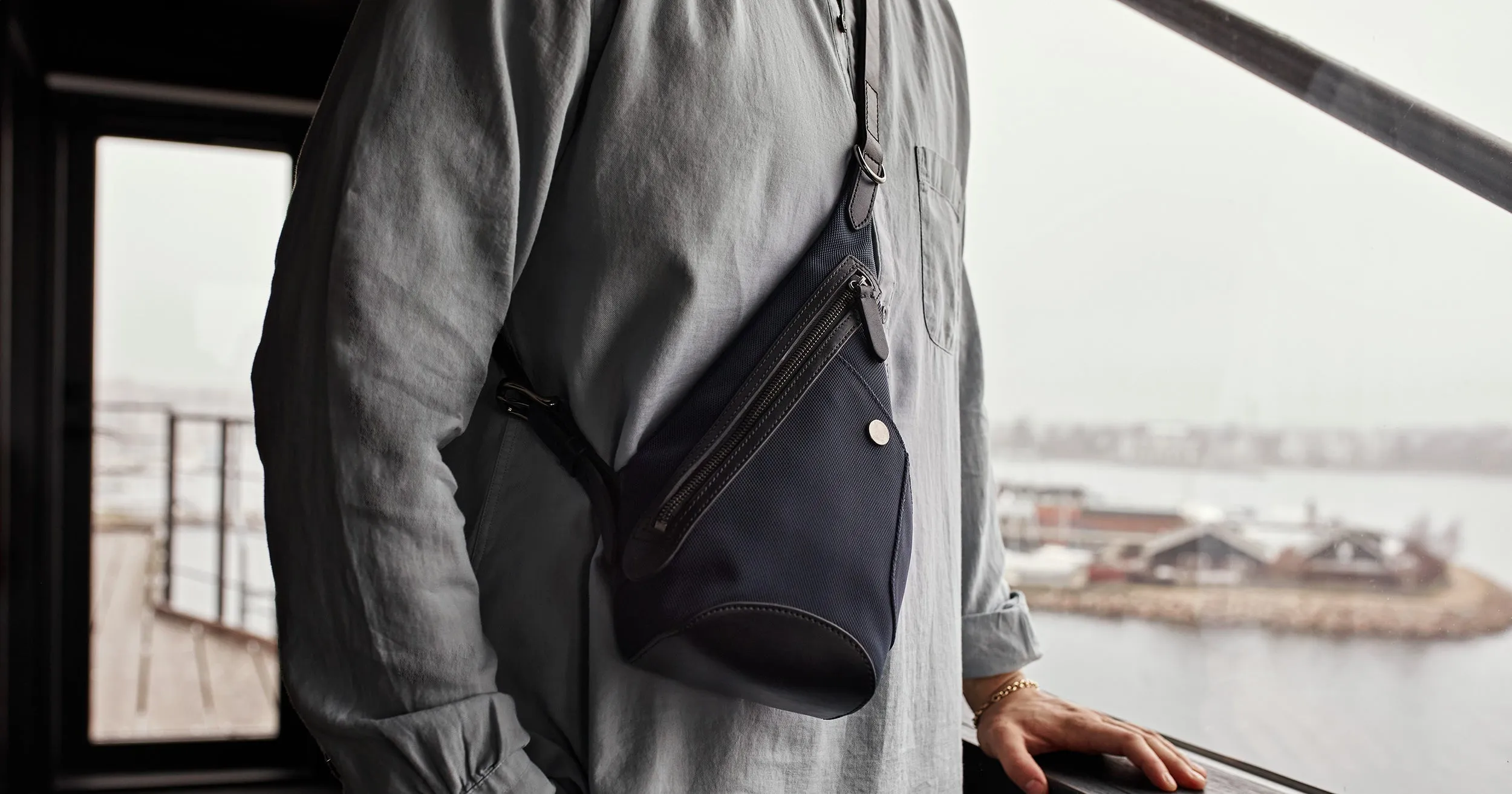 M/S Drop Bag – Into the Deep/Black