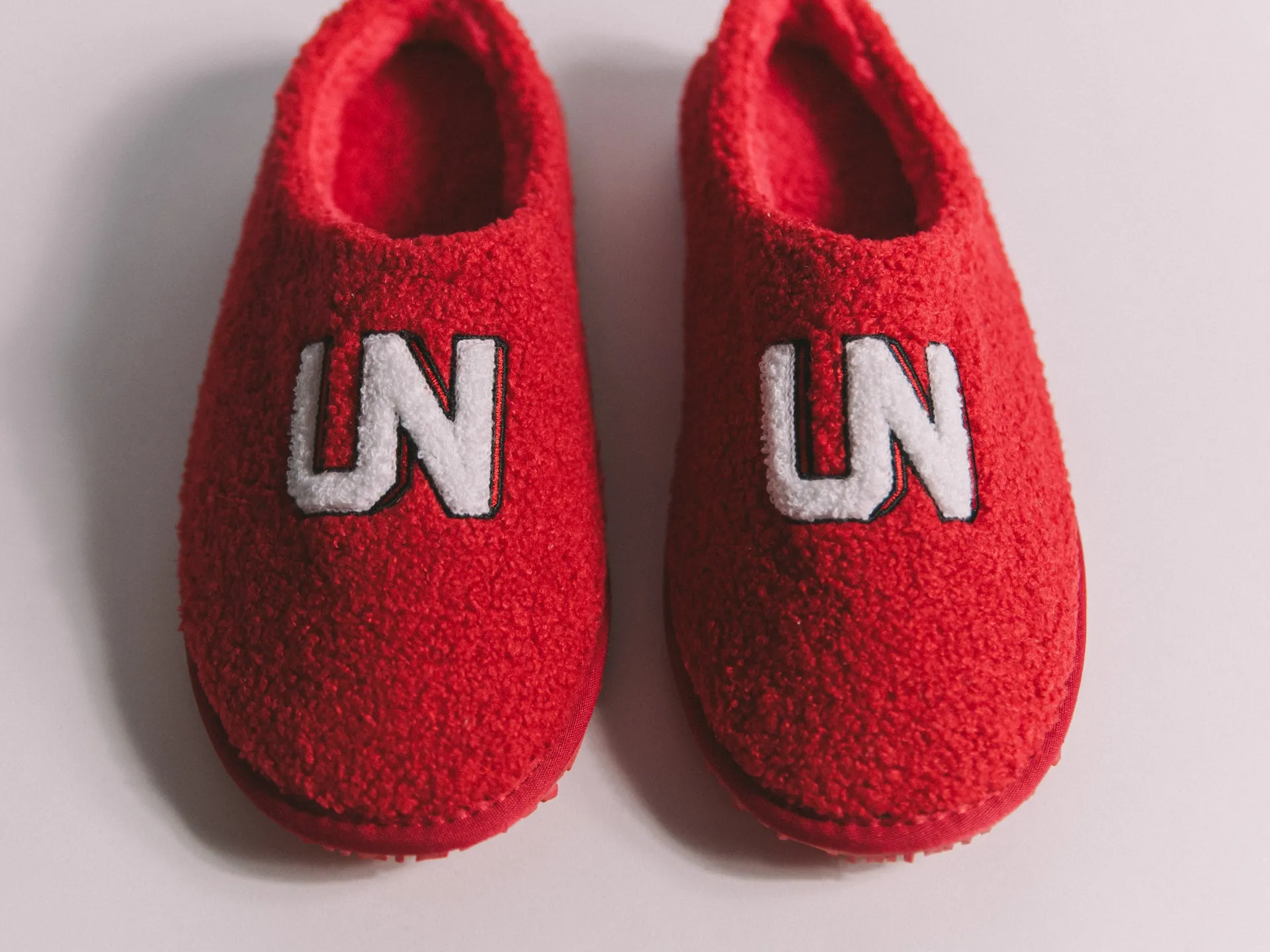 UNHEARDOF Core Logo Indoor House Slippers 'Clifford'